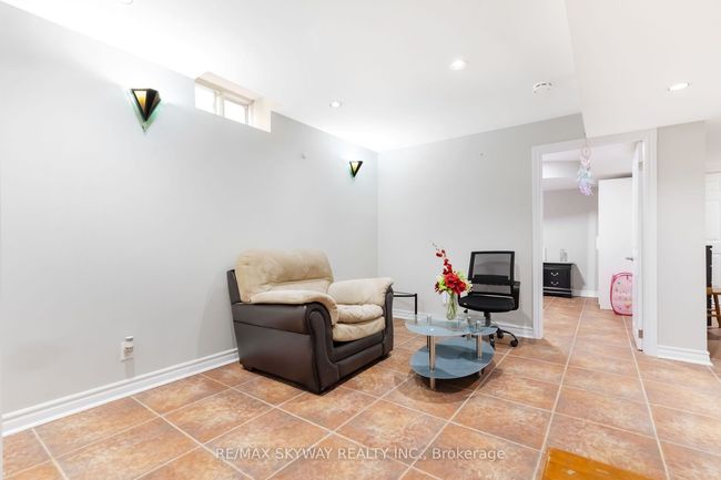 104 Sandmere Ave, House attached with 4 bedrooms, 3 bathrooms and 3 parking in Brampton ON | Image 36