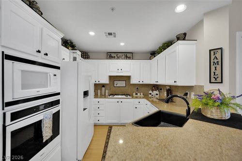 305-83 E Agate Ave, Las Vegas, NV, 89123-6016 | Card Image