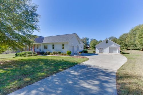 182 Farm Hill Dr, Clarkesville, GA, 30523-4650 | Card Image
