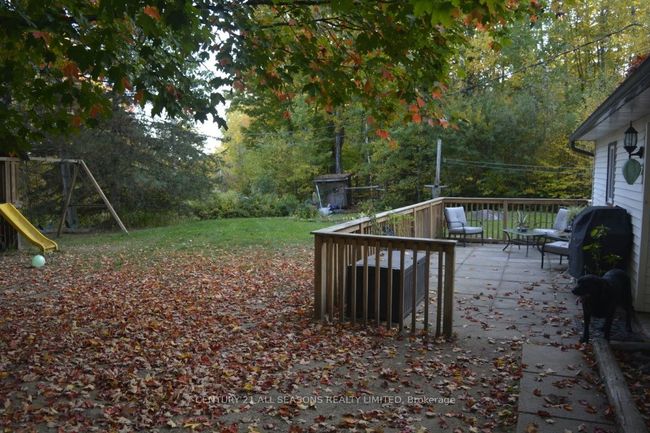 1081 Papineau Lake Rd, House other with 3 bedrooms, 1 bathrooms and 6 parking in Maple Leaf ON | Image 23