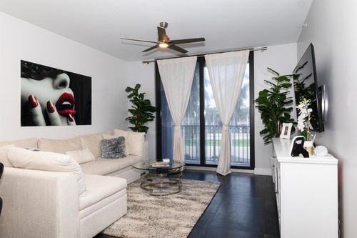 apt-207-651 Okeechobee Blvd, West Palm Beach, FL, 33401-6034 | Card Image