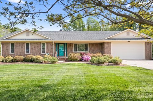 676 Sunridge Dr, Lincolnton, NC, 28092-4078 | Card Image