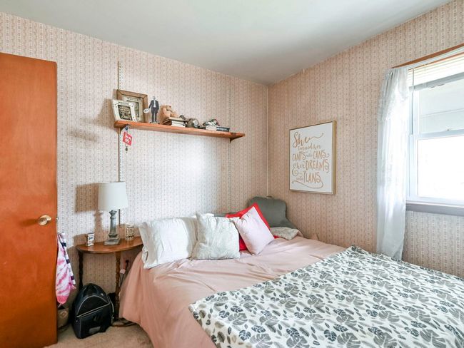 View of bedroom | Image 29