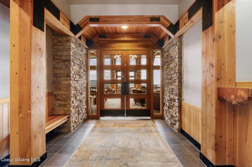 108-124 Village Ln, Sandpoint, ID, 83864-6439 | Card Image