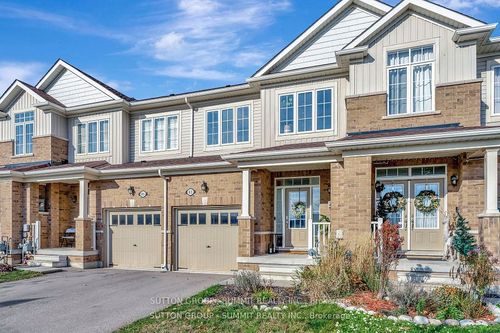 83 Hartley Ave, Paris, ON, N3L0G9 | Card Image