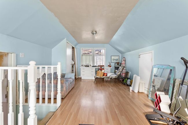 1013 Tuxedo Dr, House other with 4 bedrooms, 2 bathrooms and 3 parking in Port Moody BC | Image 14
