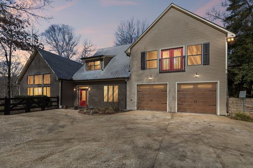 480 Defeated Creek Rd, Centerville, TN, 37033-3945 | Card Image