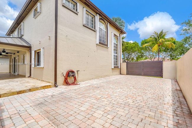 16732 Nw 89 Th Pl, House other with 4 bedrooms, 3 bathrooms and null parking in Miami Lakes FL | Image 60