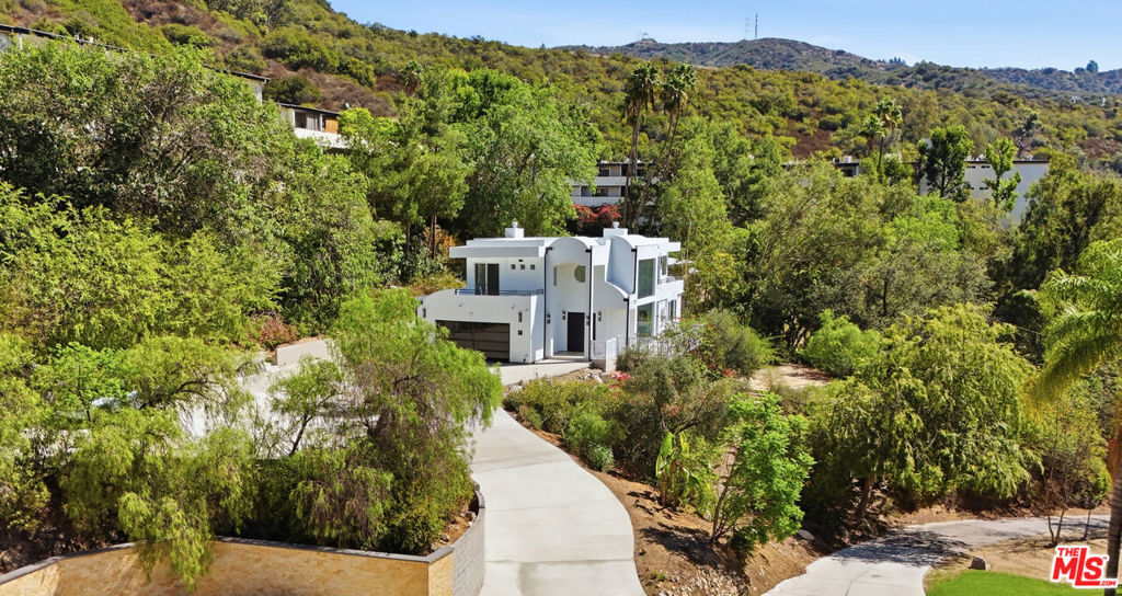 Residential Lease in Glendale 3
