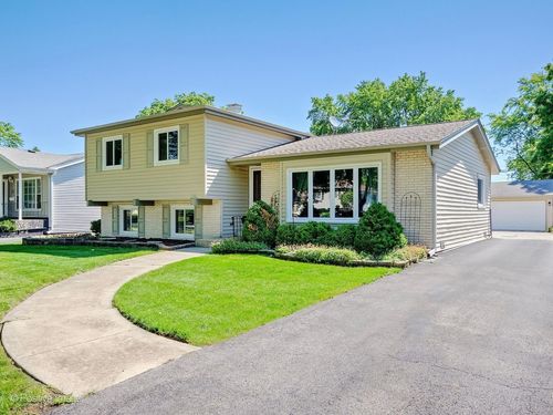 637 N Ellsworth Ave, Addison, IL, 60101 | Card Image