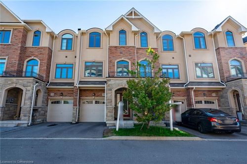 70 Borers Creek Cir, Hamilton, ON, L8B1W3 | Card Image