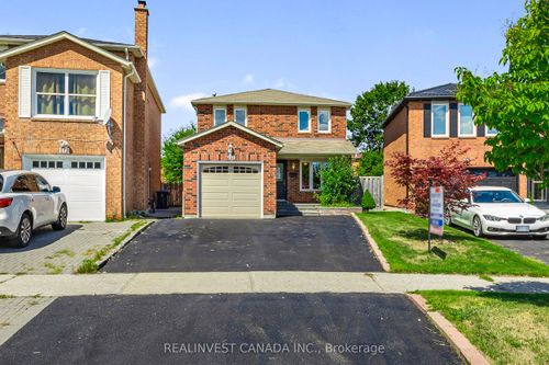 99 Carisbrooke Sq, Scarborough, ON, M1B4M3 | Card Image