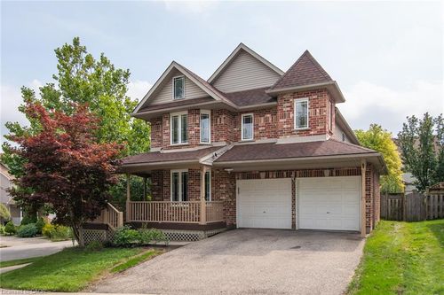 731 Butternut Ave, Waterloo, ON, N2V2L1 | Card Image