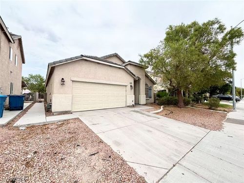 1626 W Hammer Ln, North Las Vegas, NV, 89031-0727 | Card Image