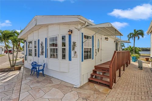 17138 Casselberry Ln, FORT MYERS, FL, 33967-6034 | Card Image