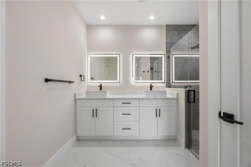 Residential Lease in Cape Coral 5