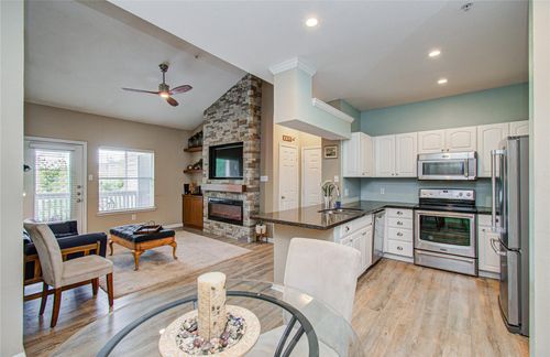 4306-1330 Old Spanish Trl, Houston, TX, 77054-1835 | Card Image