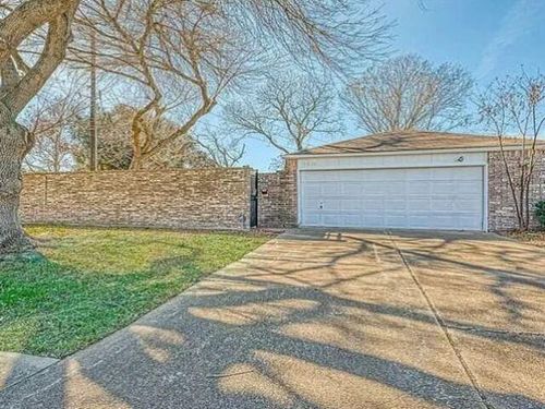 3610 Vineyard Dr, Houston, TX, 77082-2802 | Card Image