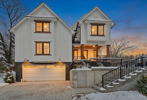 3490 Cooper Rd, Blue Ash, OH, 45241-3319 | Card Image