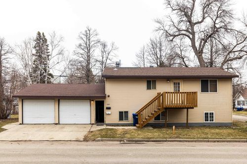 525 Bluff Street, Enderlin, ND, 58027 | Card Image