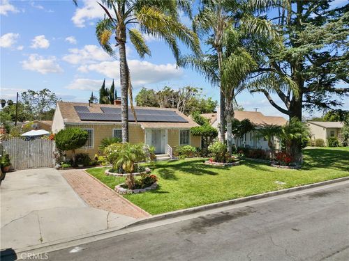 12135 Cornish Ave, Lynwood, CA, 90262-5247 | Card Image