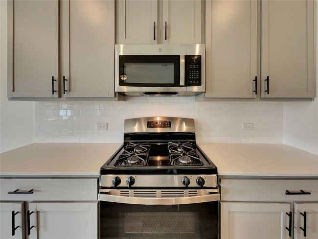 137 Periwinkle Ln, House other with 4 bedrooms, 3 bathrooms and 2 parking in Bastrop TX | Image 16