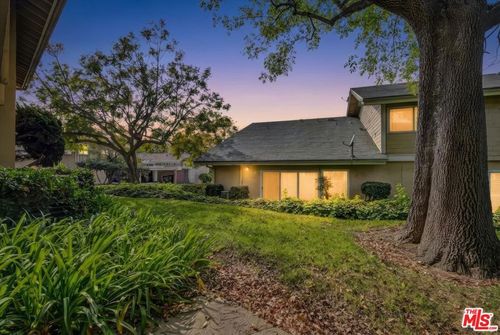 168-3500 W Manchester Boulevard, Inglewood, CA, 90305 | Card Image