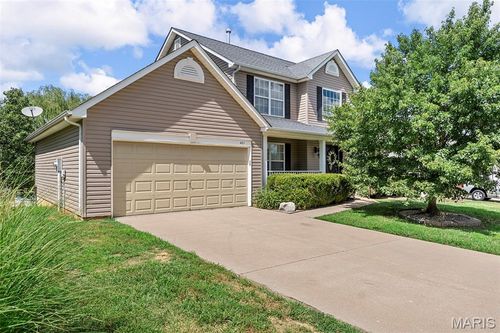 421 Spirit Dr, Lake St Louis, MO, 63367-6464 | Card Image