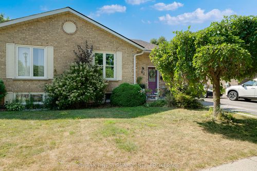 42 Barker Dr, Kingston, ON, K7K6X6 | Card Image