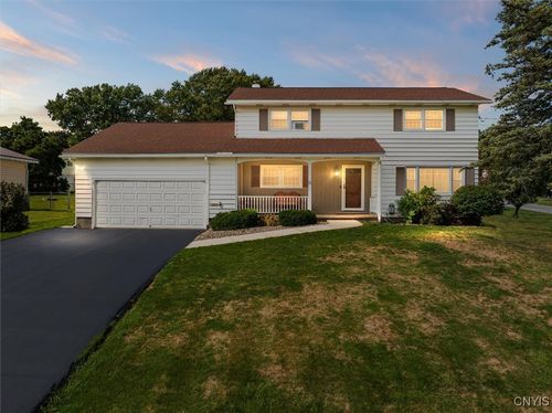 11 Regency Rd, New Hartford, NY, 13413-3213 | Card Image