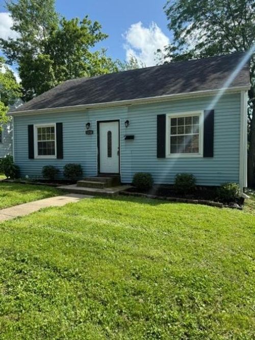 1110 Sparks Rd, Lexington, KY, 40505-4018 | Card Image