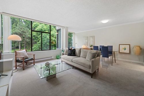 305-4101 Yew St, Vancouver, BC, V6L3B7 | Card Image