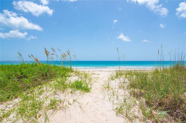 APT-7C - 3000 N Highway A1a, Condo with 3 bedrooms, 3 bathrooms and null parking in Hutchinson Island FL | Image 19