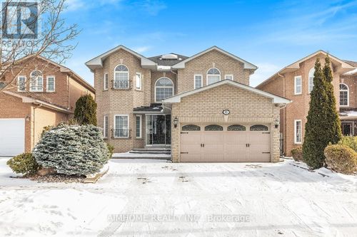 81 Somerset Cres, Richmond Hill, ON, L4C8P1 | Card Image