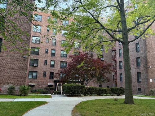 2e-83-85 Woodhaven Blvd, Woodhaven, NY, 11421-1543 | Card Image