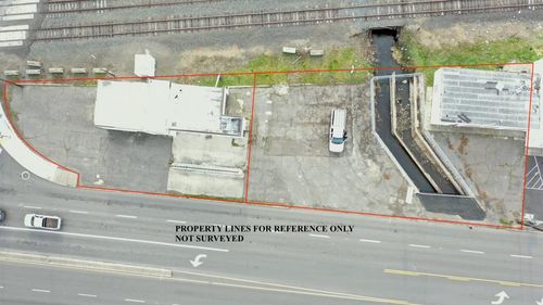 1258 S Riverside Ave, Medford, OR, 97501-7848 | Card Image