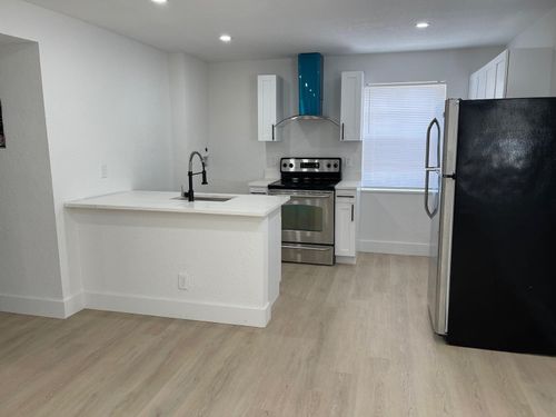 203-1015 Ne 17th Ave, Fort Lauderdale, FL, 33304-2465 | Card Image