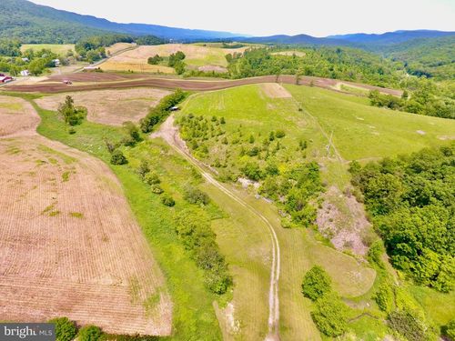 200 Carberry Road, Saxton, PA, 16678 | Card Image