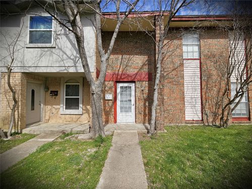 2208 Statler Dr, Carrollton, TX, 75007-5735 | Card Image