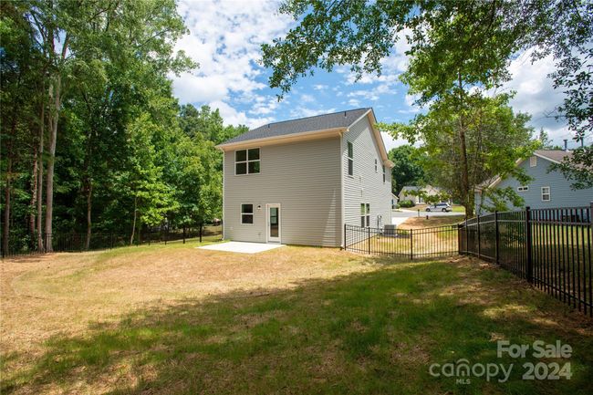 fenced yard | Image 27