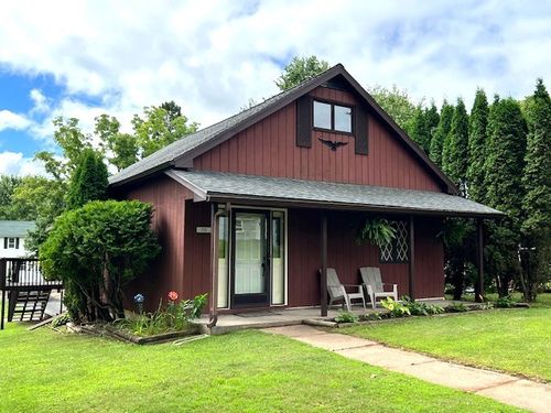 210 7th Avenue, Shell Lake, WI, 54871 | Card Image