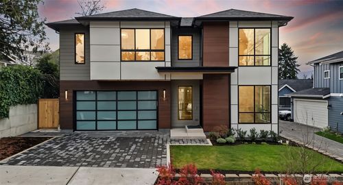 1015 N 35th St, Renton, WA, 98056-1955 | Card Image