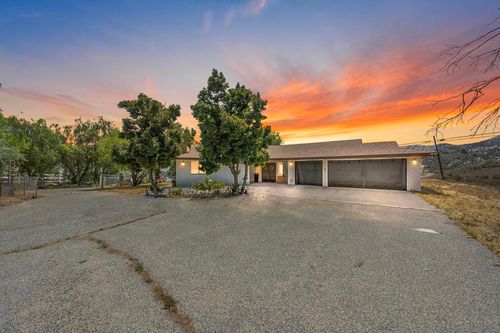 9231 Gawn Trl, Moreno Valley, CA, 92557 | Card Image