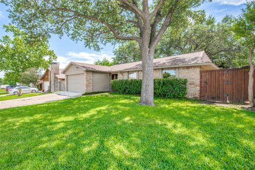 2304 Placid Dr, Carrollton, TX, 75007-5720 | Card Image