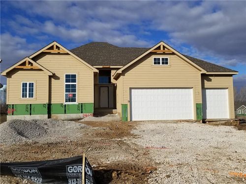 14608 Aspen Circle, Basehor, KS, 66007 | Card Image