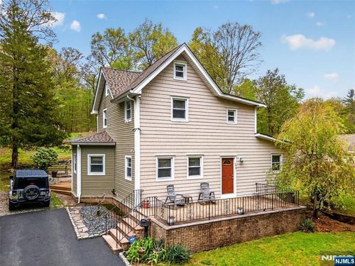 176 Doty Road, Wanaque, NJ, 07420 | Card Image