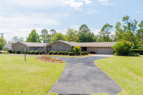 1000 Pecan St, Nashville, GA, 31639-1218 | Card Image