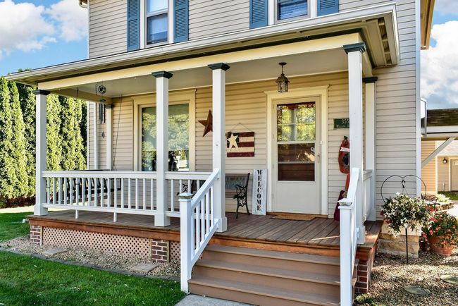 1D Front Porch I.jpg | Image 5