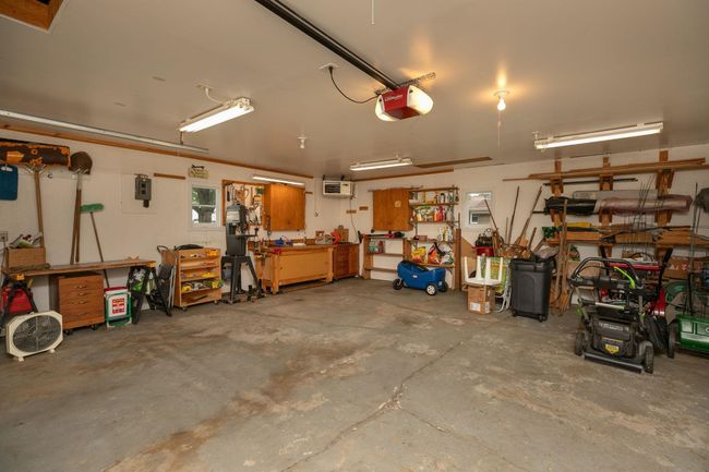 35-web-or-mls-35-Heated garage.jpg | Image 35