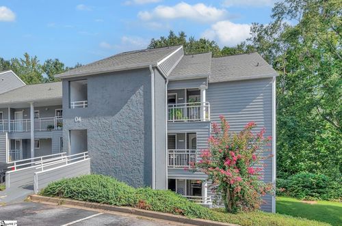 404 Northlake Dr, Anderson, SC, 29625-5307 | Card Image